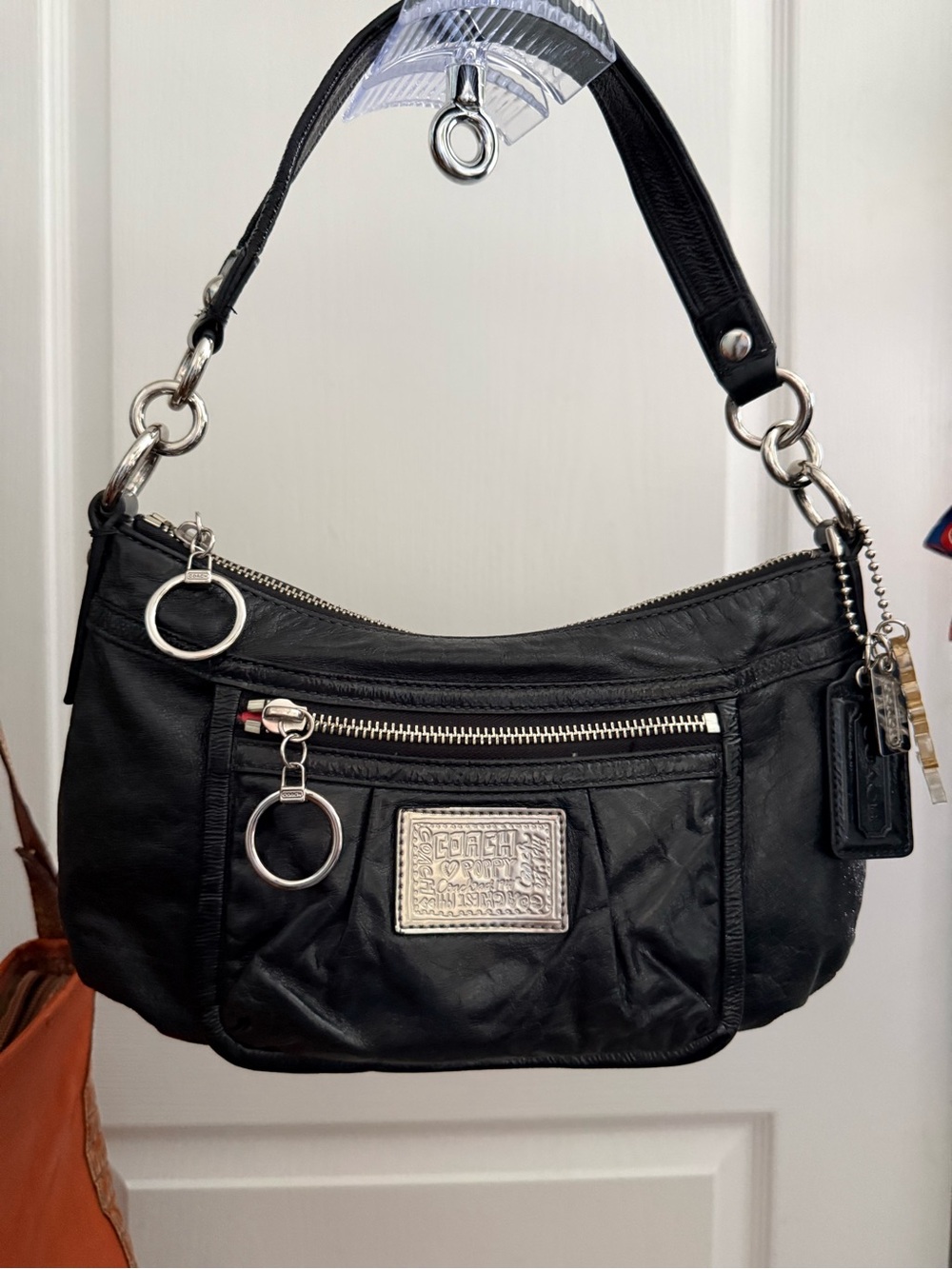 Coach POPPY Black Leather Shoulder Bag with Silver Hardware & 3 Coach Charms - Picture 1 of 6